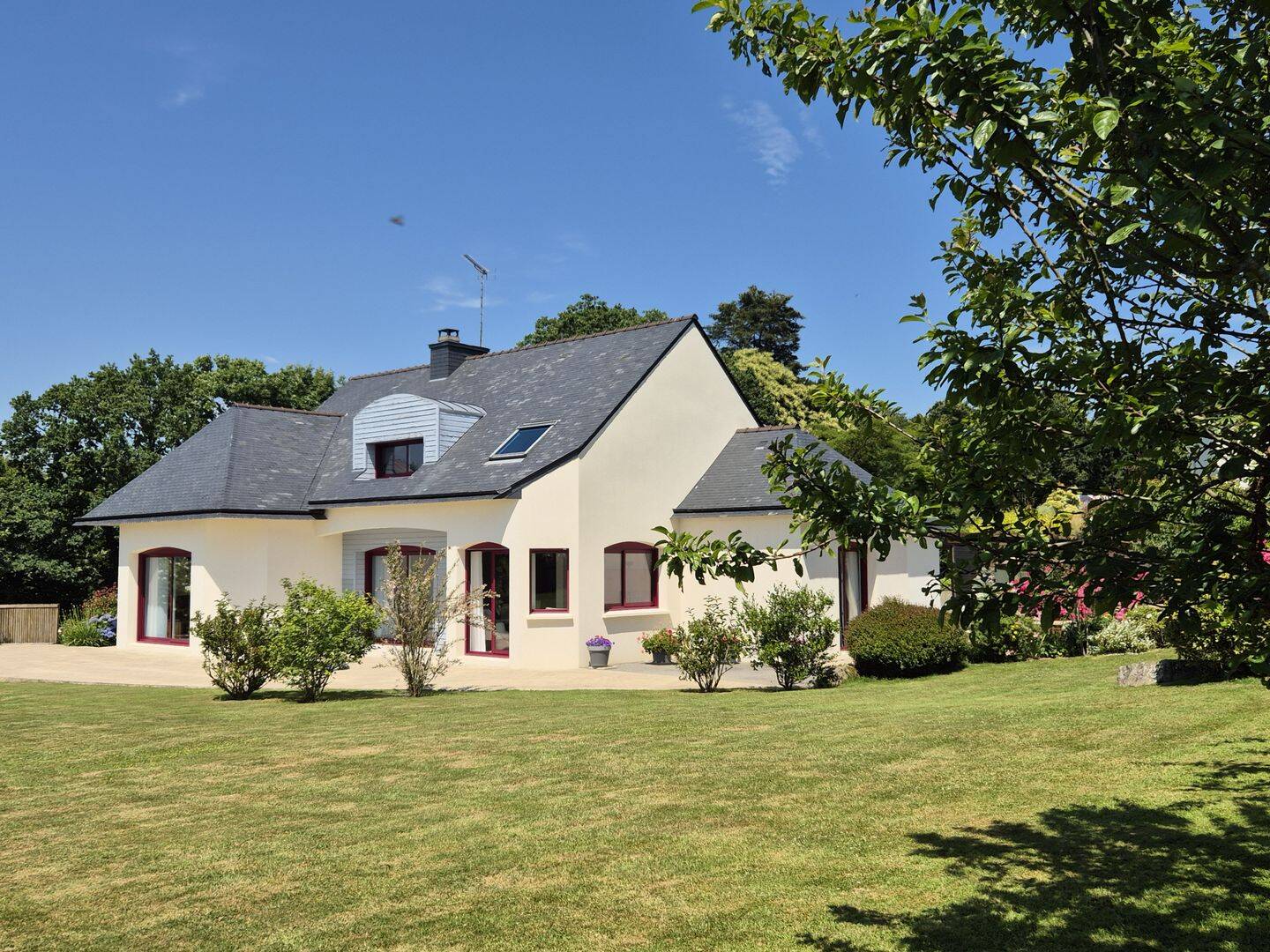 Maison 6 pièces 176 m² · à Quintin · 176 m² · 392 000 €