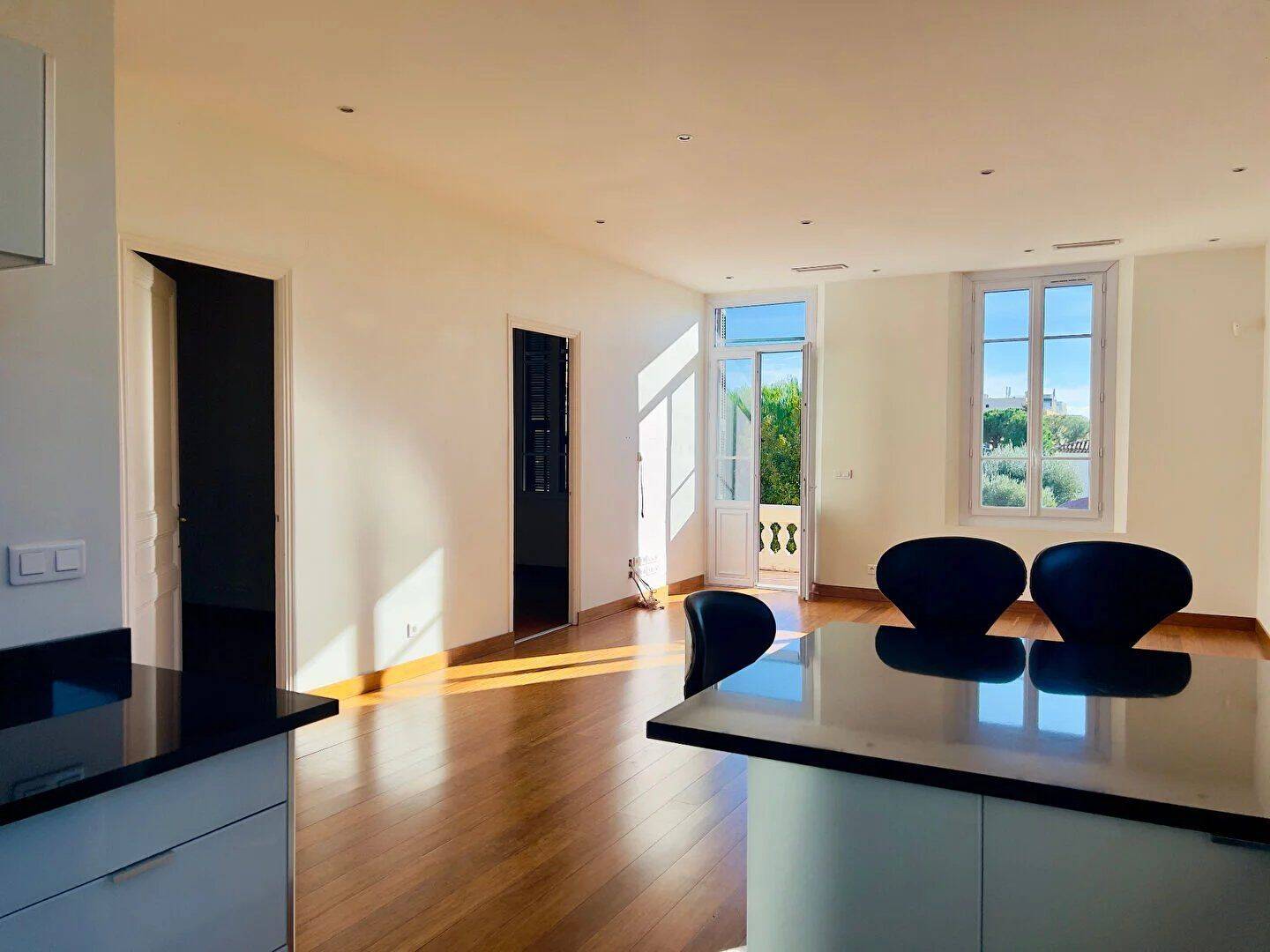 Appartement 3 pièces 67 m² · à Saint-Laurent-du-Var · 67,3 m² · 1 284 €/mois