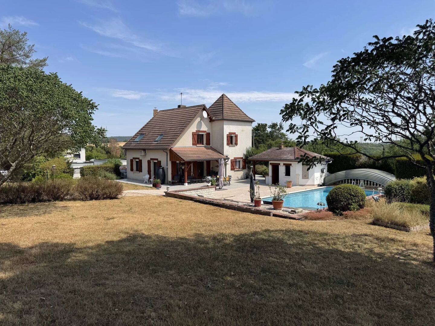 Maison 7 pièces 183 m² · à Agey · 183 m² · 500 000 €