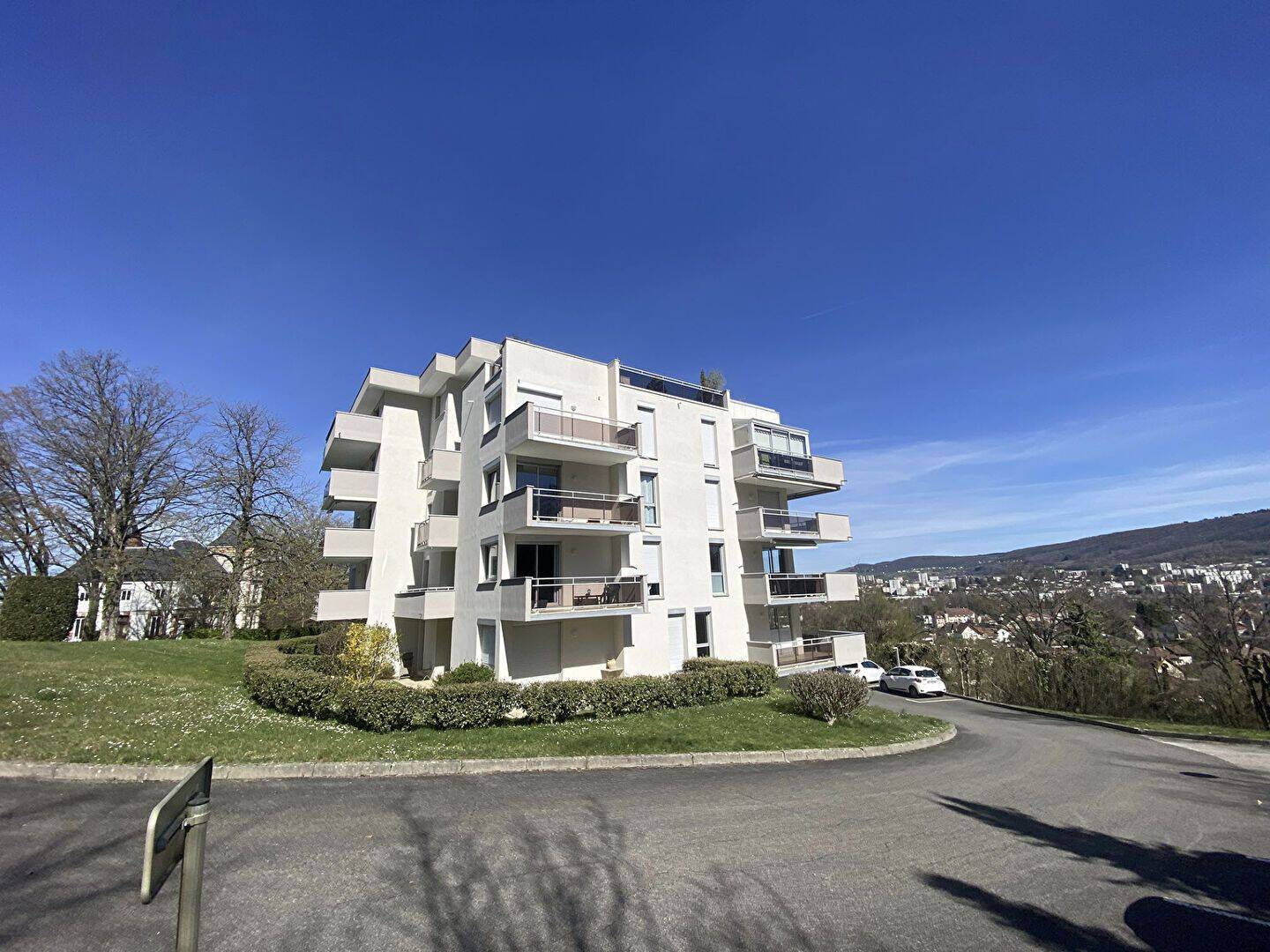 Appartement 4 pièces 91 m² · à Lons-le-Saunier · 91 m² · 190 000 €