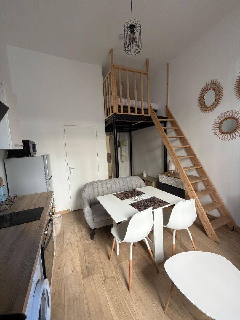 Appartement 1 pièce 18 m² · à Saint-Étienne · 17,8 m² · 420 €/mois