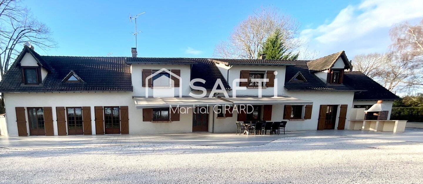 Maison 9 pièces 245 m² · à Vierzon · 245 m² · 335 000 €