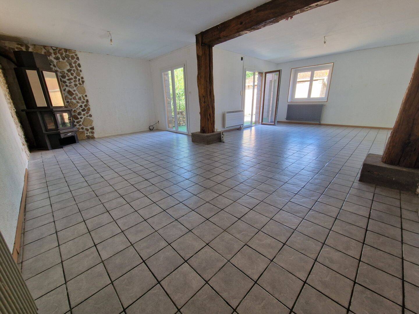 Appartement 3 pièces 105 m² · à Bazegney · 105 m² · 178 000 €