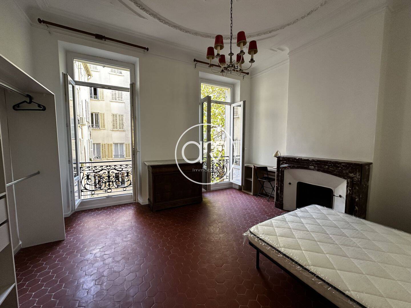 1 pièce 19 m² · à Toulon · 19 m² · 640 €/mois
