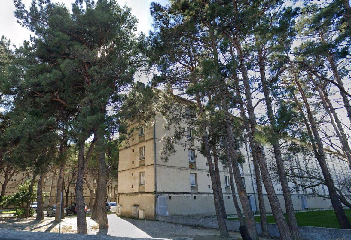Appartement 4 pièces 44 m² · à Avignon · 44 m² · 459 €