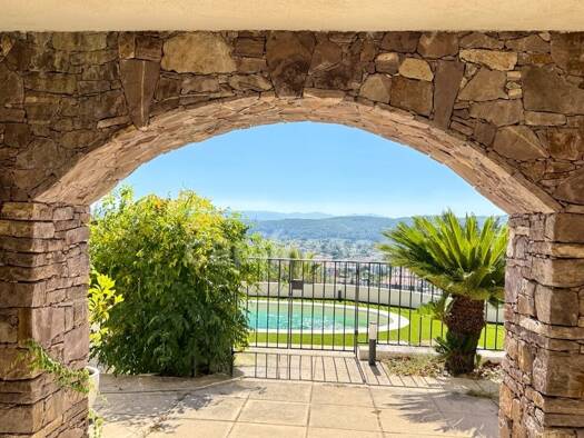 Maison à vendre 959 445 € 11 pièces 6 chambres 315 m² 2 549 m² de terrain Vaugines-Les Faisses-Peyrard Draguignan 83300