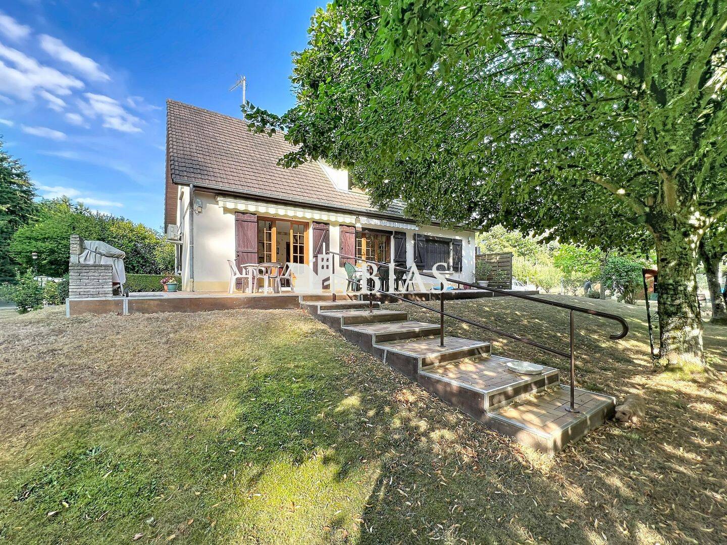 Maison 5 pièces 117 m² · à Mesnil-en-Ouche · 117 m² · 199 990 €