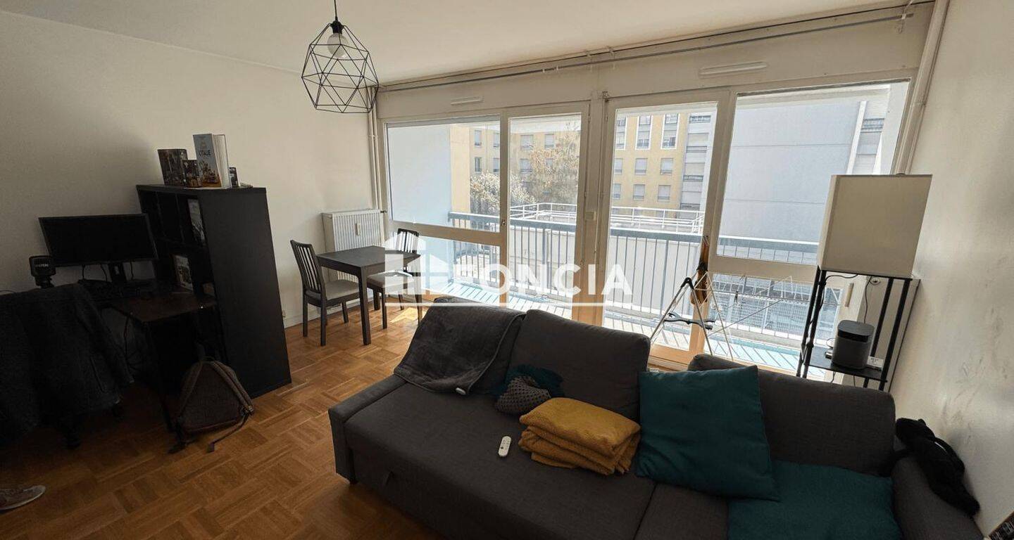 Appartement 2 pièces 47 m² · à Lyon 3ème Arrondissement · 47,2 m² · 866 €