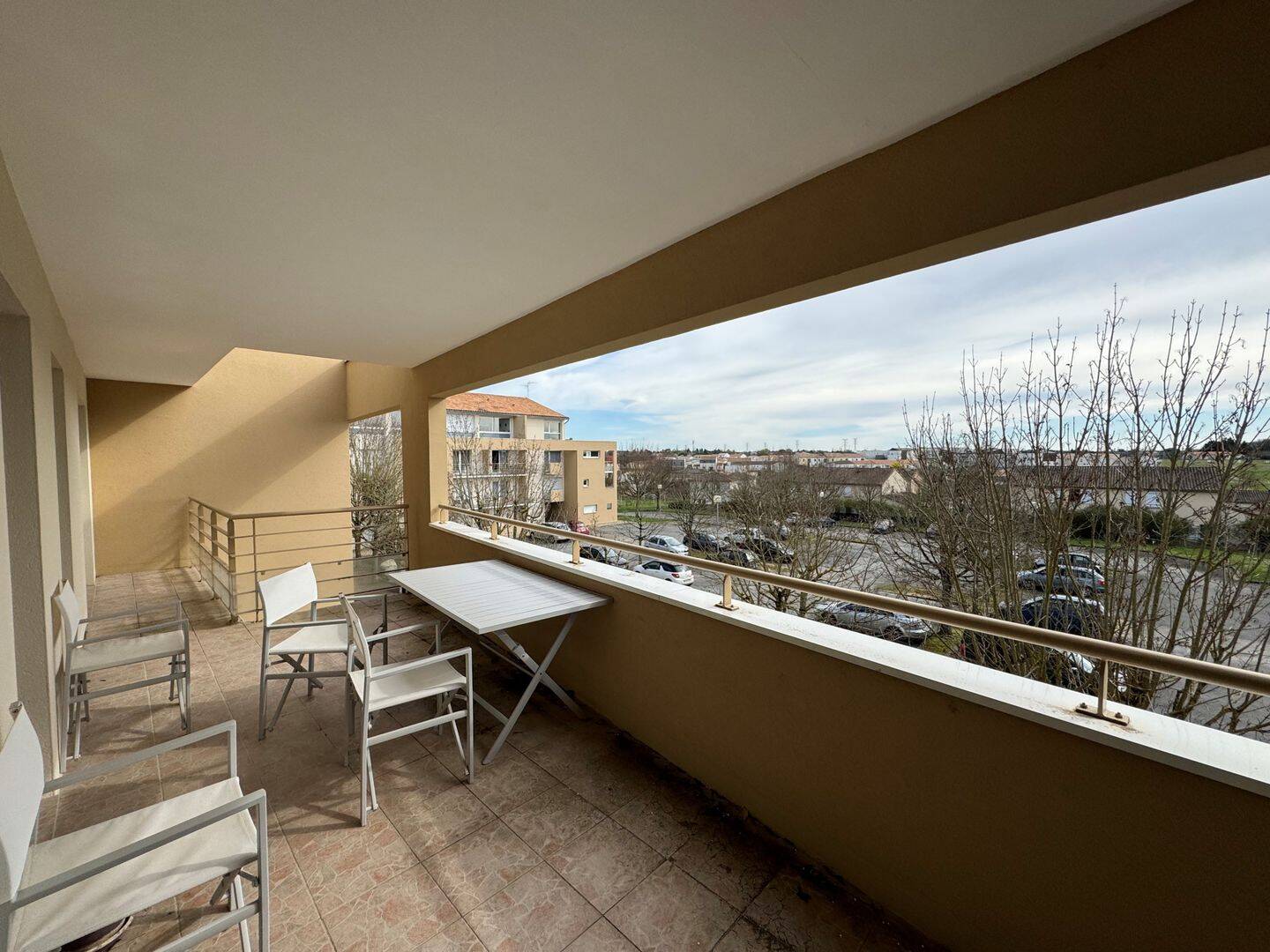 Appartement 3 pièces 66 m² · à Saint-Benoît · 66,3 m² · 690 €