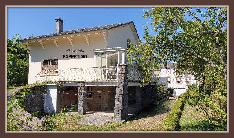 Maison 7 pièces 226 m² · à Lacaune · 226 m² · 198 000 €