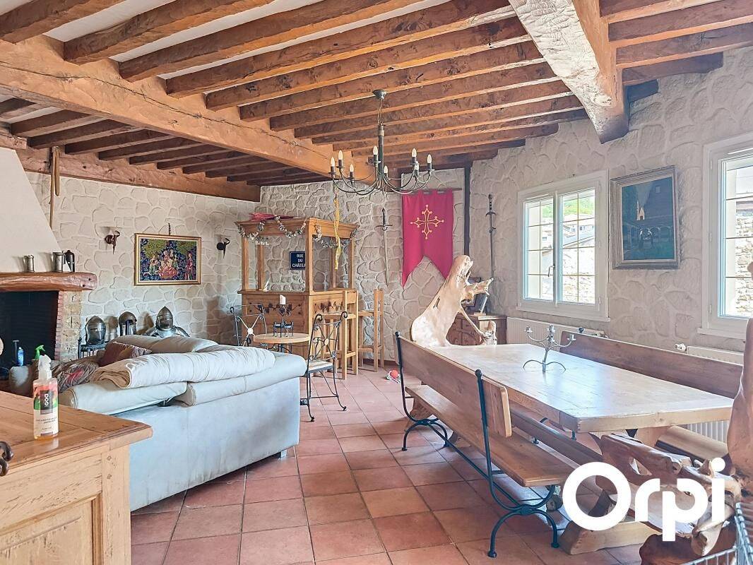 Maison 5 pièces 270 m² · à Vertaizon · 270 m² · 349 500 €