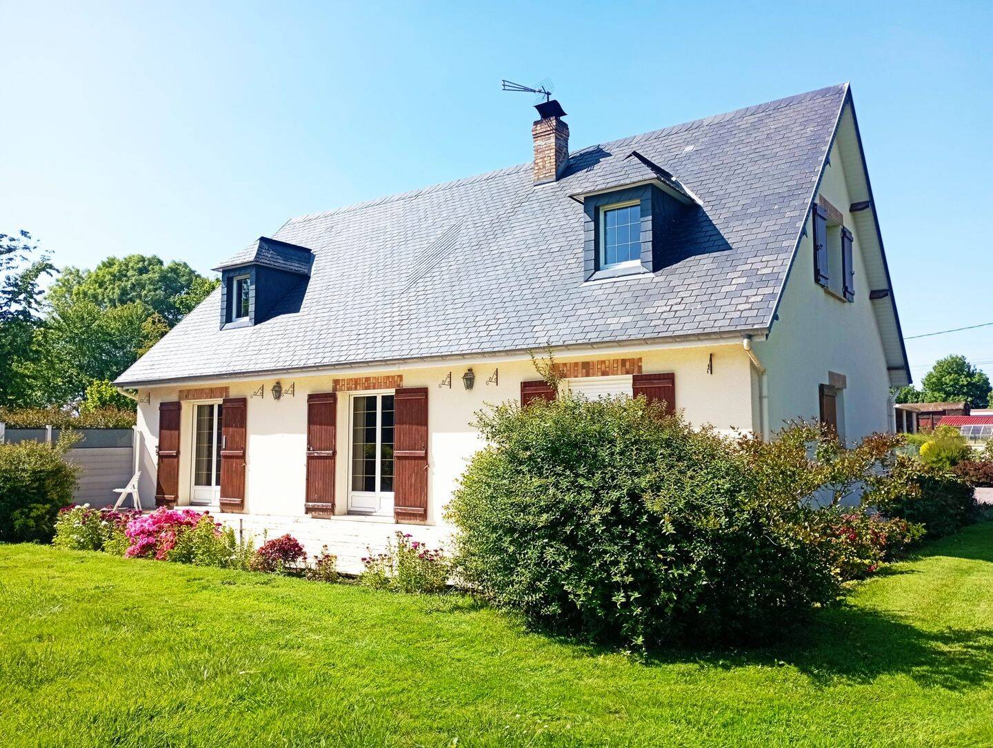 Maison 5 pièces 160 m² · à Les Loges · 160 m² · 338 000 €