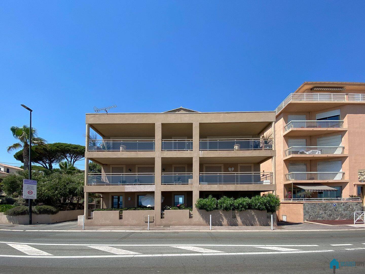 Appartement 1 pièce 100 m² · à Sainte-Maxime · 100 m² · 649 000 €