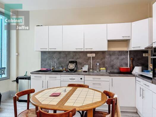 Appartement à vendre 187 500 € 3 pièces 1 chambre 60 m² Étage 1/2 Centre Ville Nord Est Fontainebleau 77300