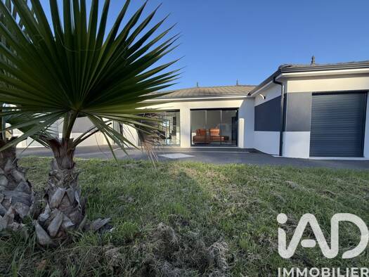 Maison de plain-pied à vendre 330 000 € 4 pièces 3 chambres 126 m² 700 m² de terrain Nord Couzeix 87270