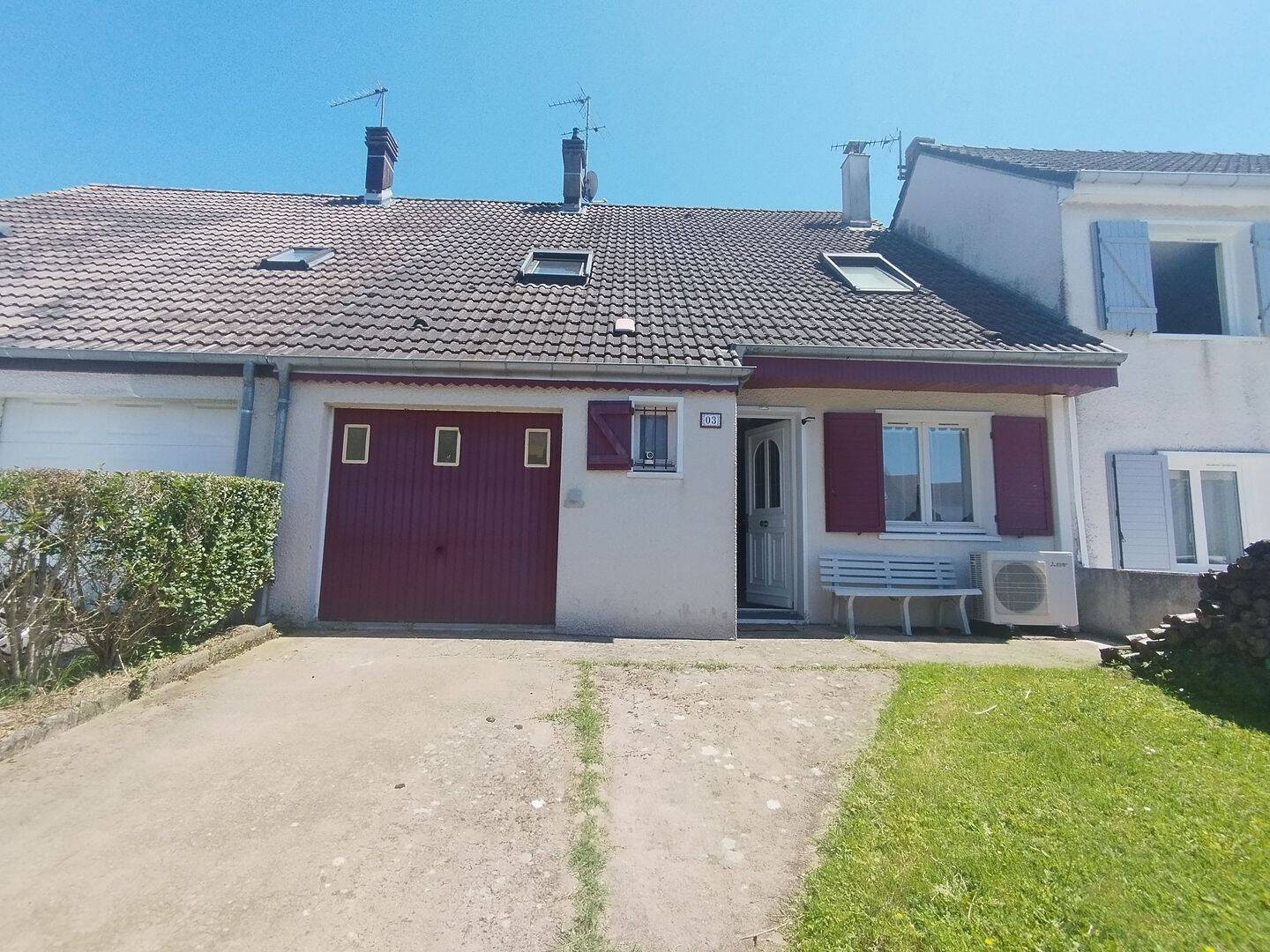 Maison 4 pièces 90 m² · à Saint-Germain-du-Puy · 90 m² · 170 000 €