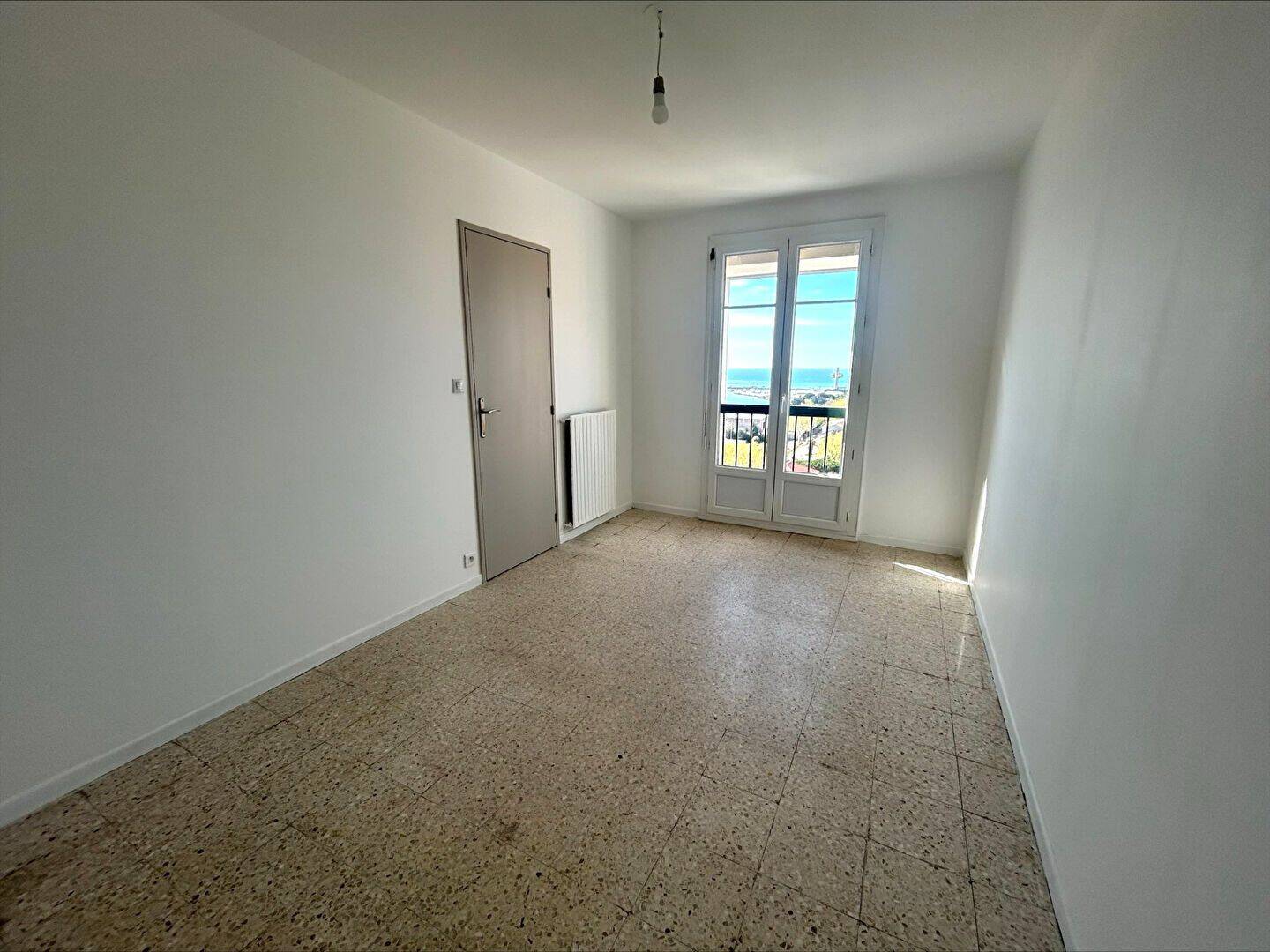 Appartement 2 pièces 44 m² · à Port-de-Bouc · 44,3 m² · 657 €/mois