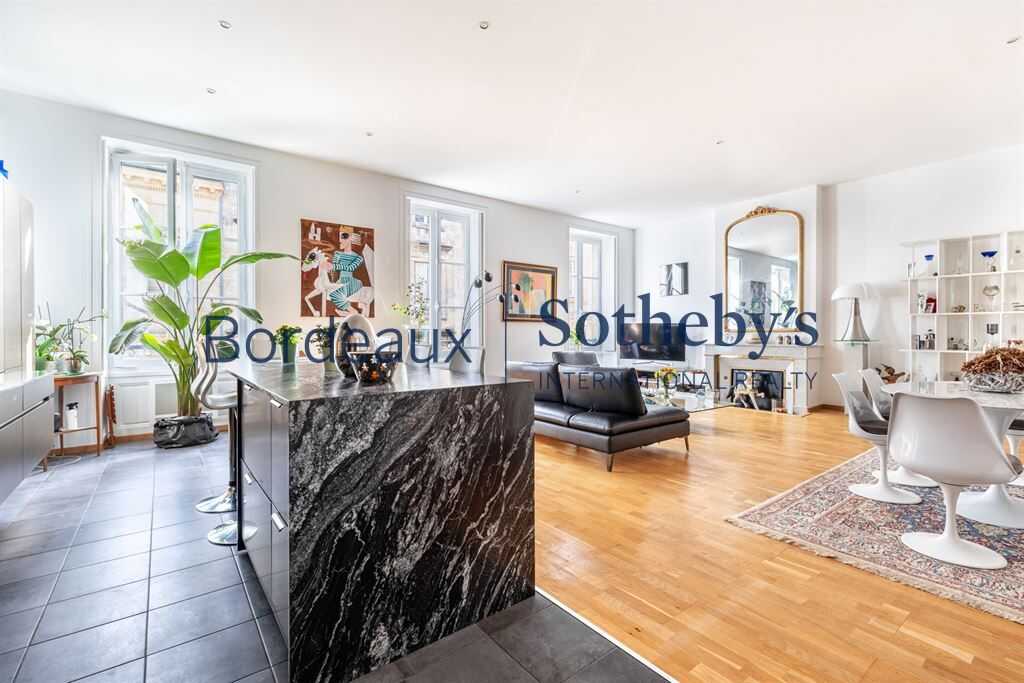 Appartement 4 pièces 143 m² · à Bordeaux · 143 m² · 1 075 000 €