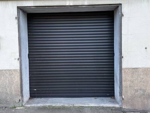 Parking à louer 980 € 100 m² Centre Gardanne 13120