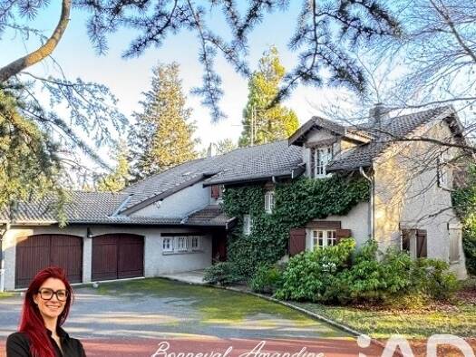 Maison à vendre 495 000 € 7 pièces 4 chambres 240 m² 4 000 m² de terrain Centre Ouest Sainte-Sigolène 43600