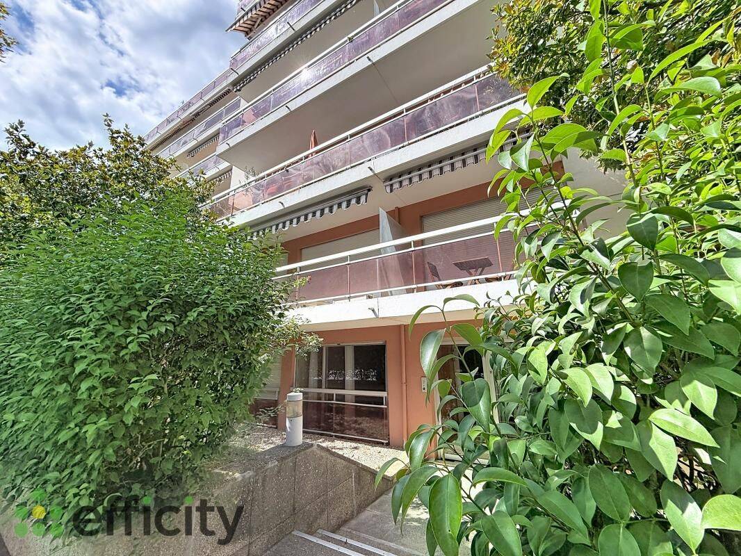 Appartement 3 pièces 69 m² · à Issy-les-Moulineaux · 69 m² · 430 000 €