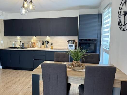 Appartement à vendre 280 000 € 3 pièces 2 chambres 64 m² RDC/4 Oberhausbergen 67205