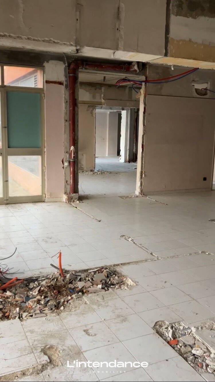 Appartement 5 pièces 104 m² · à Hyères · 104 m² · 235 000 €