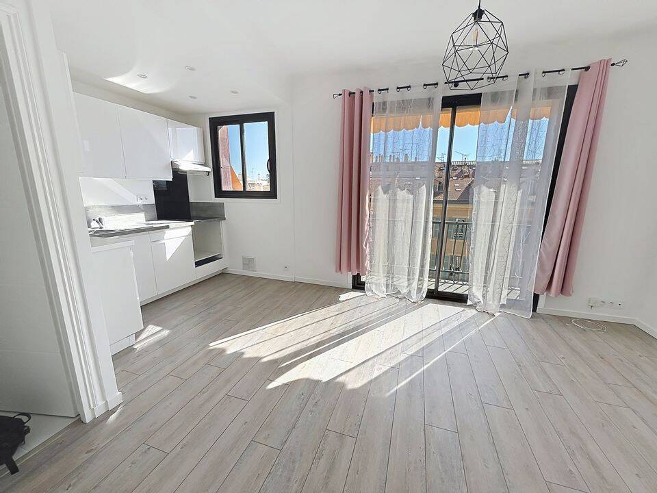 Appartement 1 pièce 24 m² · à Nice · 24 m² · 725 €/mois