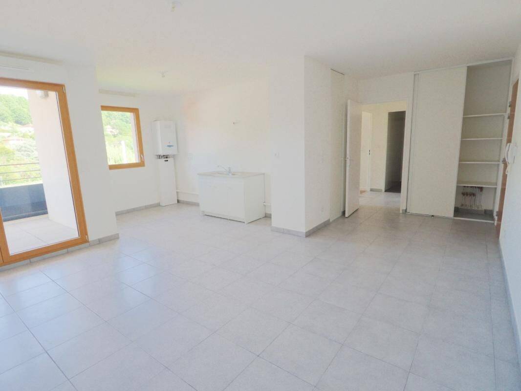 Appartement 3 pièces 59 m² · à Sainte-Foy-lès-Lyon · 59 m² · 975 €