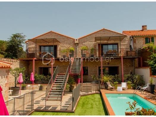 Maison à vendre 884 000 € 13 pièces 9 chambres 300 m² Brouilla 66620