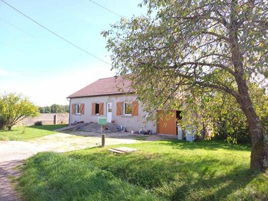 Maison de plain-pied à vendre 138 000 € 5 pièces 4 chambres 113 m² 1 619 m² de terrain Les Essards-Taignevaux 39120