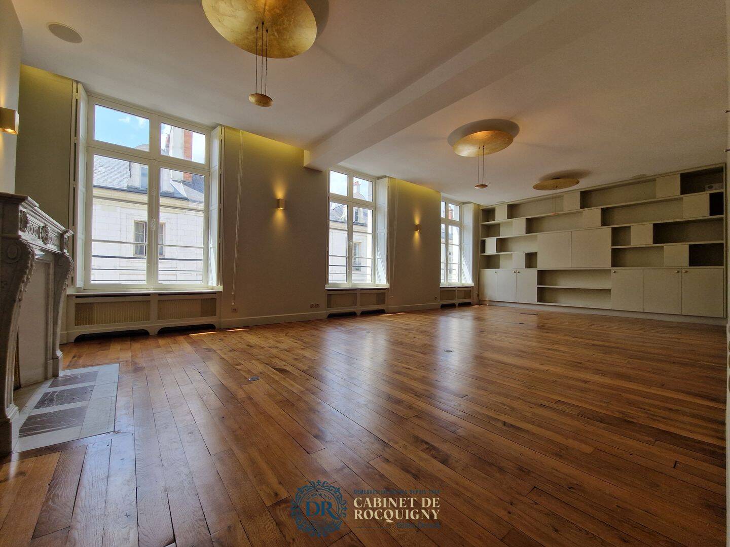 Appartement 6 pièces 223 m² · à Orléans · 223 m² · 2 963 €