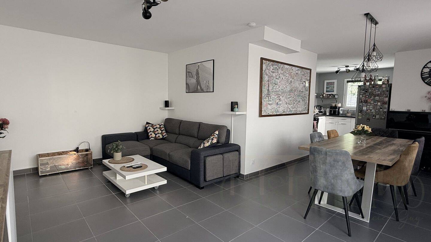 Maison 4 pièces 90 m² · à Beaulieu · 90 m² · 359 000 €