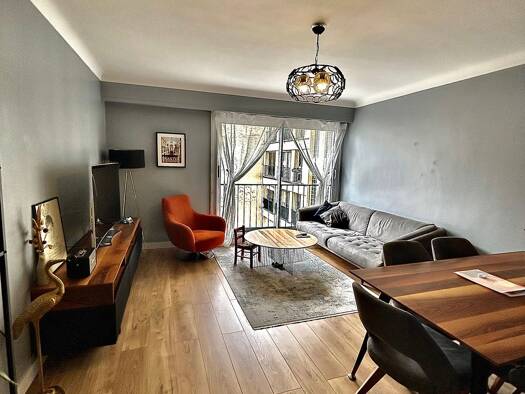 Appartement à vendre 297 000 € 4 pièces 2 chambres 73 m² Étage 3/10 Bouhier Nantes 44000