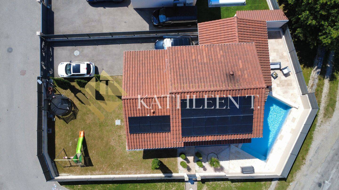 Maison 6 pièces 125 m² · à L'Isle-d'Abeau · 125 m² · 449 000 €