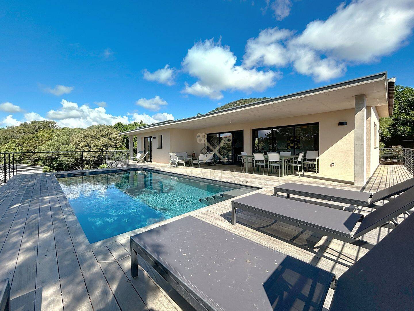 Maison 5 pièces 146 m² · à Zonza · 146 m² · 1 395 000 €