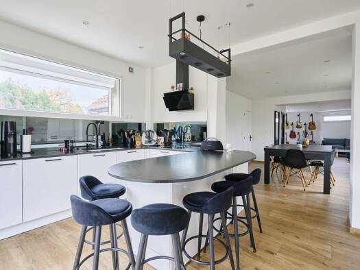 Maison à vendre 427 000 € 5 pièces 3 chambres 148 m² 390 m² de terrain Verlinghem 59237