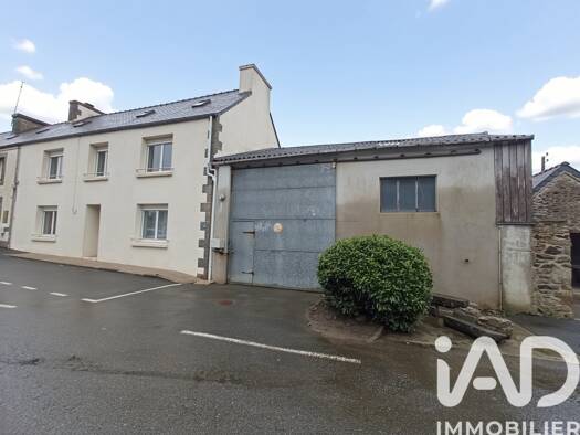 Maison à vendre 198 000 € 5 pièces 3 chambres 110 m² 1 101 m² de terrain Lanhouarneau 29430