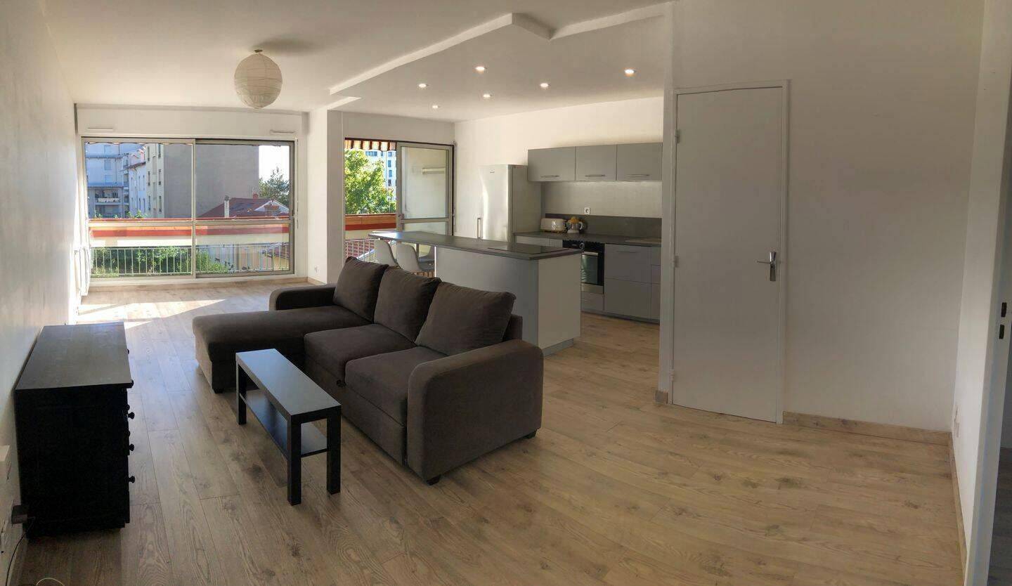 Appartement 3 pièces 79 m² · à Lyon 8ème Arrondissement · 79 m² · 1 295 €/mois
