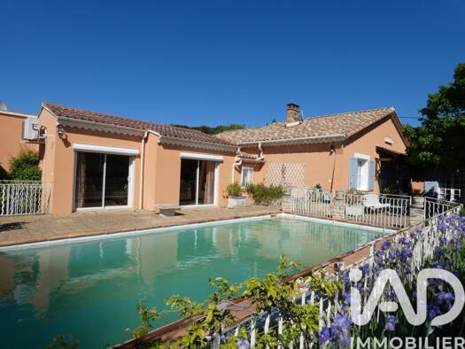 Maison de plain-pied à vendre 339 000 € 7 pièces 4 chambres 155 m² 930 m² de terrain Est Bollène 84500