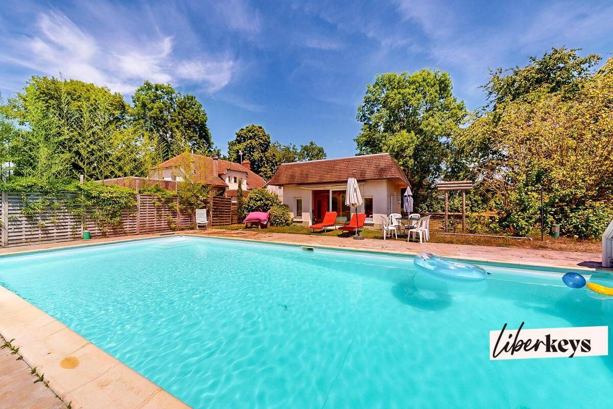 Maison 11 pièces 350 m² · à Reims · 350 m² · 789 000 €