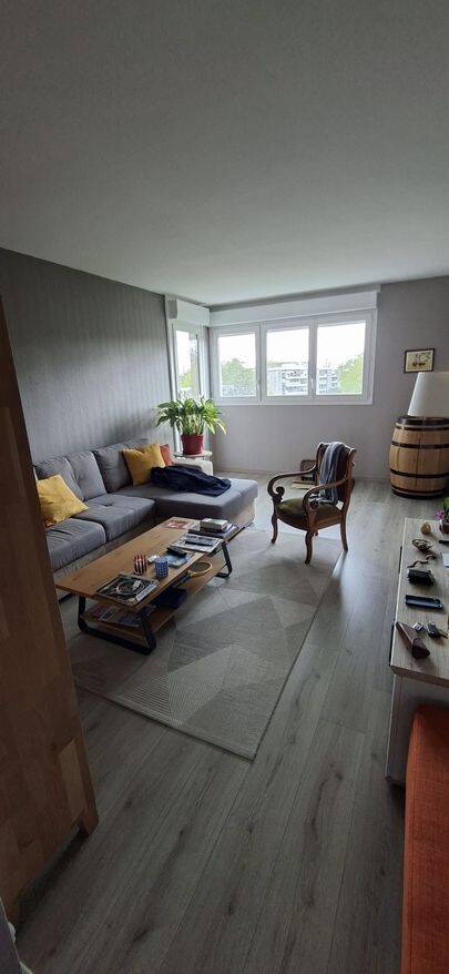 Appartement 5 pièces 82 m² · à Mérignac · 81,9 m² · 1 050 €/mois