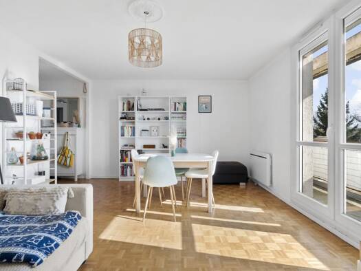 Appartement à vendre 249 000 € 3 pièces 2 chambres 62 m² Étage 3/3 La Sourderie-Nord Montigny-le-Bretonneux 78180