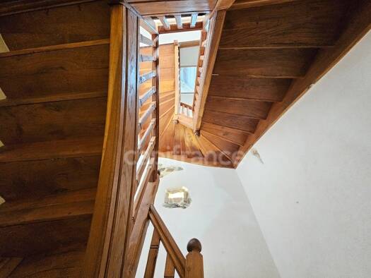 Maison à vendre 200 000 € 9 pièces 2 chambres 182 m² Bussières 42510