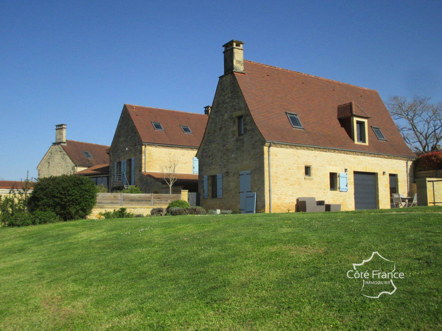 Maison 23 pièces 720 m² · à Sarlat-la-Canéda · 720 m² · 2 050 000 €