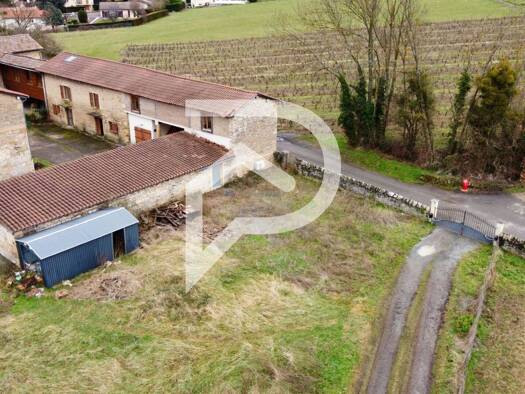 Ferme à vendre 275 000 € 4 pièces 1 chambre 140 m² 1 200 m² de terrain Ouilly les Rousses-Chervinges Gleizé 69400