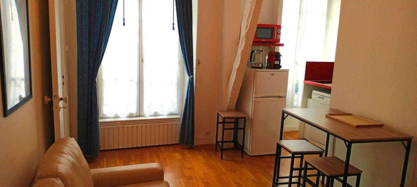Appartement 2 pièces 27 m² · à Paris 2ème Arrondissement · 27 m² · 1 500 €/mois