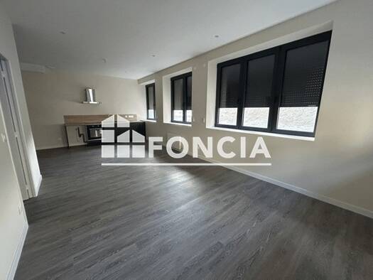 Appartement à louer 660 € 3 pièces 2 chambres 73,3 m² 2ème étage Boën-sur-Lignon 42130