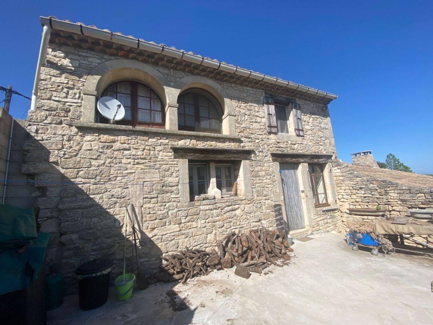 Maison 4 pièces 89 m² · à Issirac · 89 m² · 195 000 €
