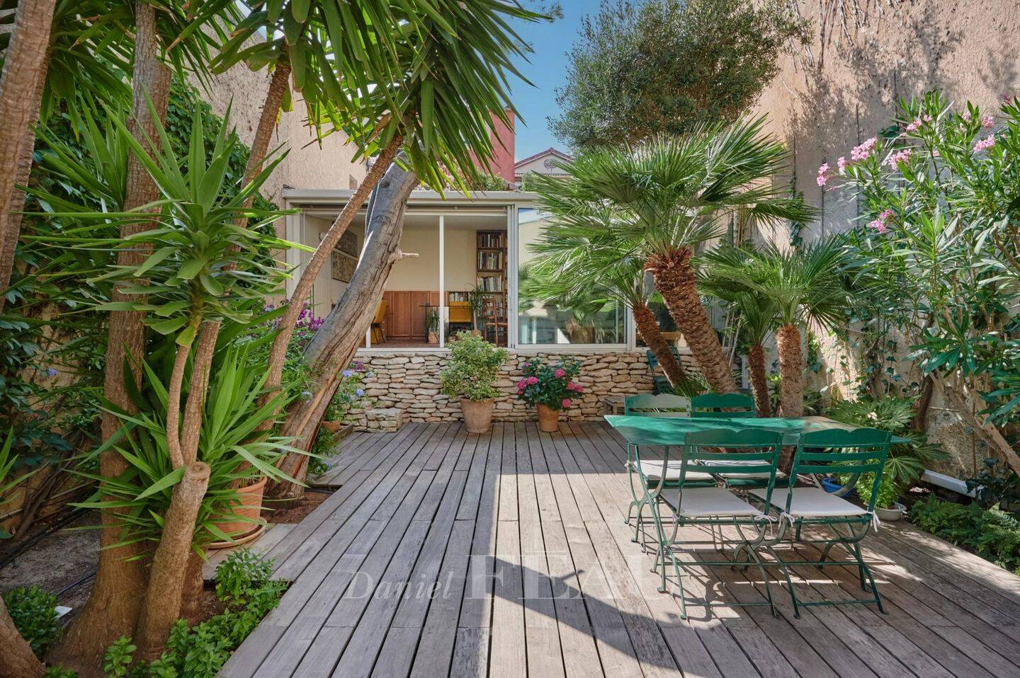 Maison 6 pièces 186 m² · à Marseille 8ème Arrondissement · 186 m² · 1 390 000 €